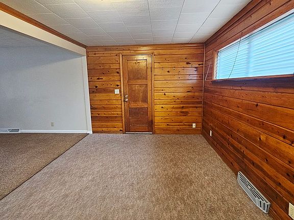 5th image of 4444 Seeaire St