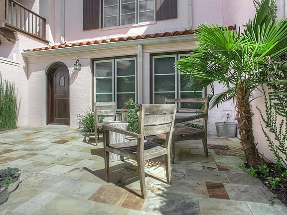 3rd image of 216 Casa Blanca Cir
