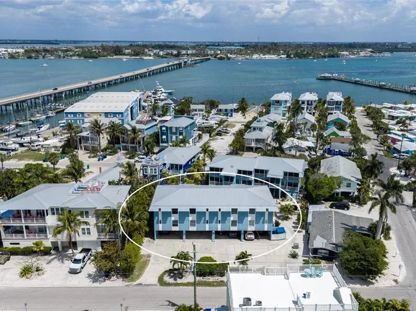 205 Highland Ave Unit 2, Bradenton Beach, FL 34217