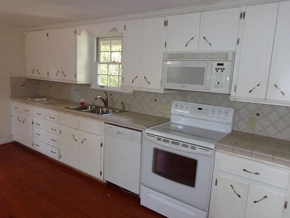 5th image of 309 N Mitchell St