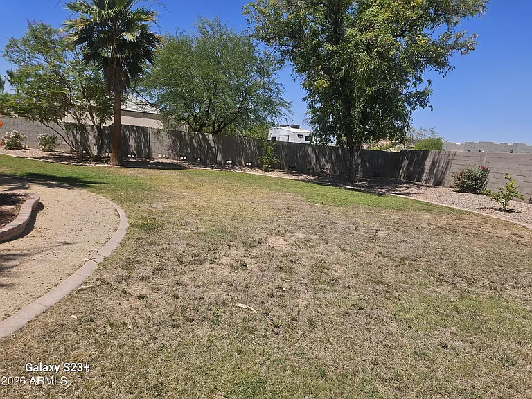 5118 W Winston Dr — Photo 26