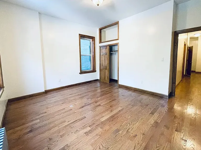 497 Park Pl #1 — Photo 3