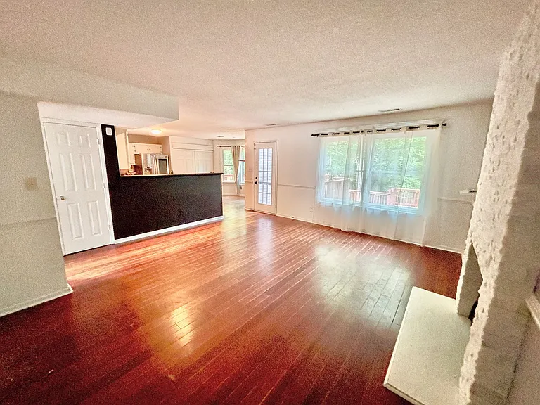 4512 Misty Ct — Photo 15