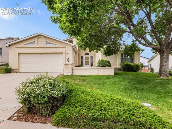 10 Brave Eagle Ct, Pueblo, CO 81001