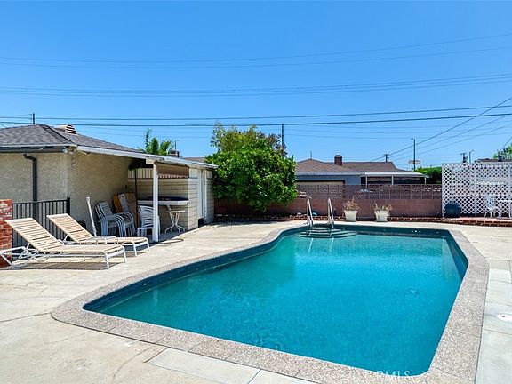 5th image of 8315 Canterbury Ave