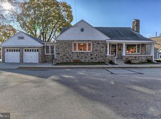 110 E Church St, Spring Grove, PA 17362