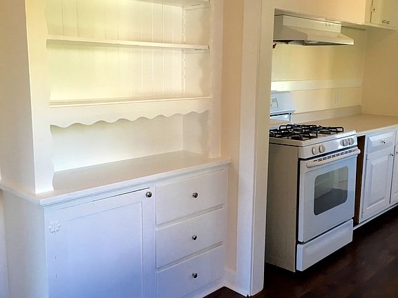 5th image of 1623 Gordon St