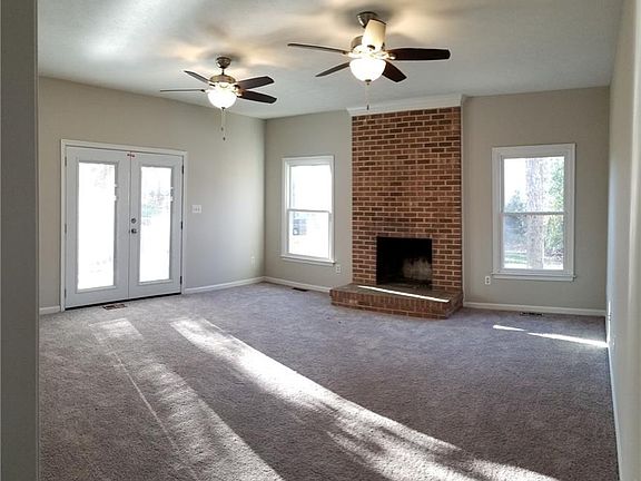 5th image of 100 Puffin Ln