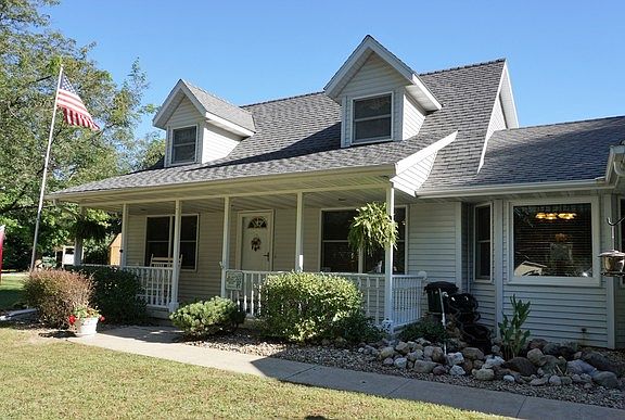2nd image of 1706 W North Shore Dr