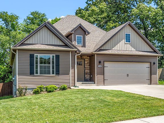 2nd image of 1349 Sussex Dr