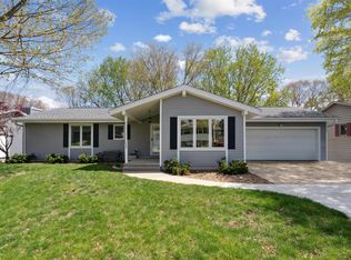 937 Lynda Rd, Waterloo, IA 50701