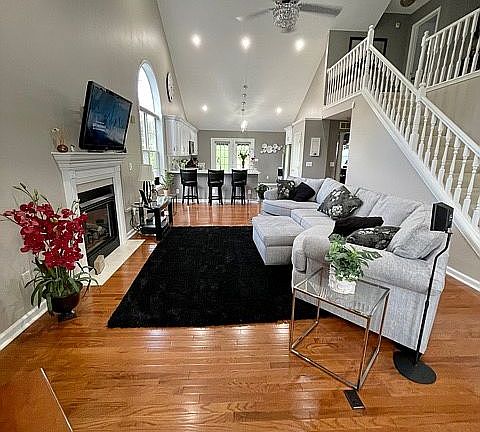 Vaulted Ceiling Great Room