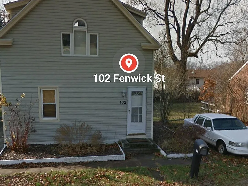102 Fenwick St