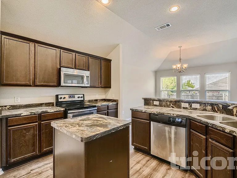 1719 La Caya Dr — Photo 10