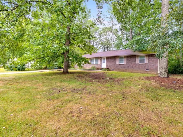 1451 Iron Gate Blvd, Jonesboro, GA 30238