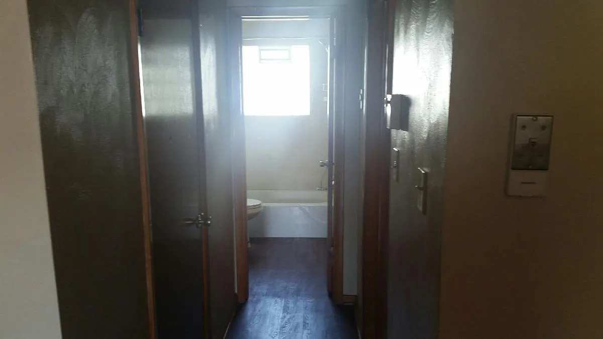215 E College St — Photo 4