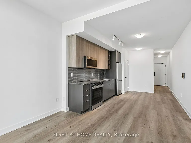 2075 Lakeshore Rd #402 — Photo 18