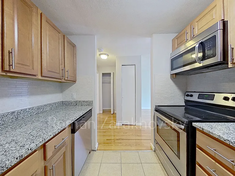 236 Babcock St #3 — Photo 12