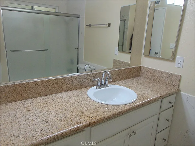 2009 Alabama St #3 — Photo 20