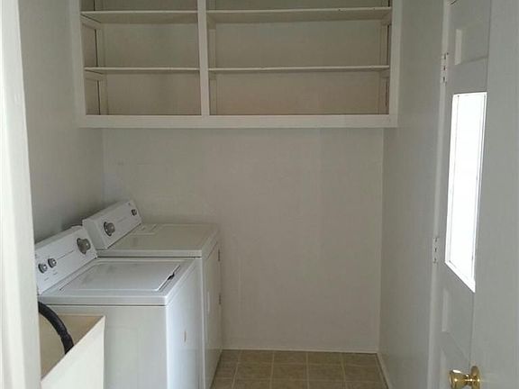 4th image of 7703 Pennsylvania Pl NE