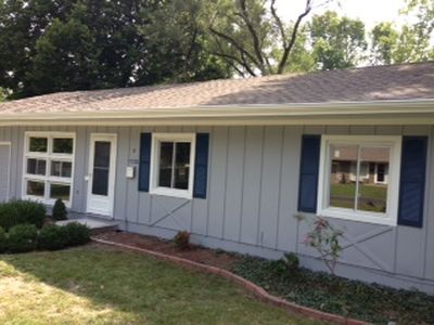 7733 Colonial Dr, Prairie Village, KS, 66208
