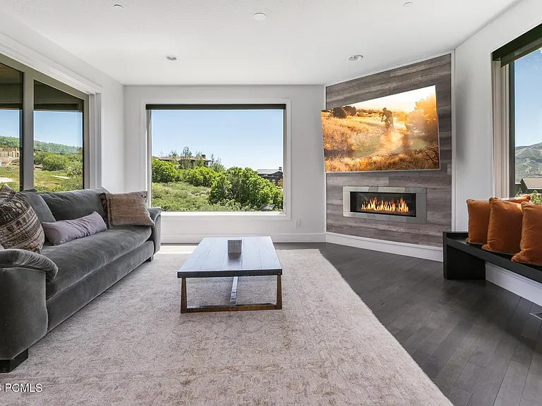 1135 E Lasso Trl — Photo 5
