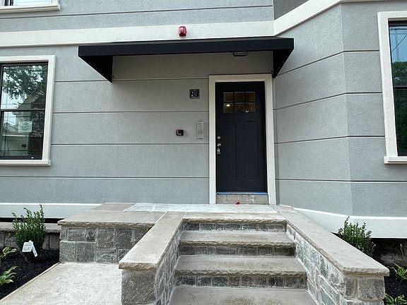3rd image of 83 Bradstreet Ave