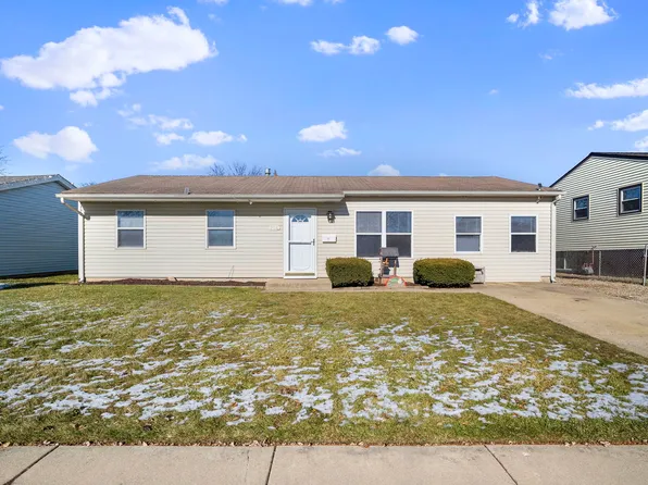 208 Karen Ave, Romeoville, IL 60446