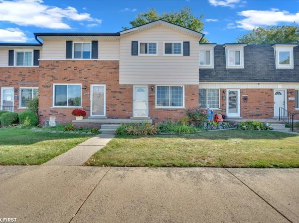 51204 Cathryn Ct, Chesterfield, MI 48047