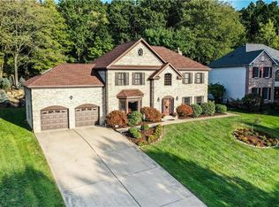 742 Winter Park Dr, Mars, PA 16046