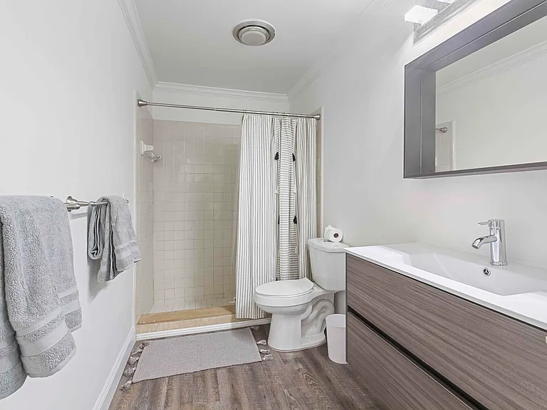 522 Goldenwood Way — Photo 10