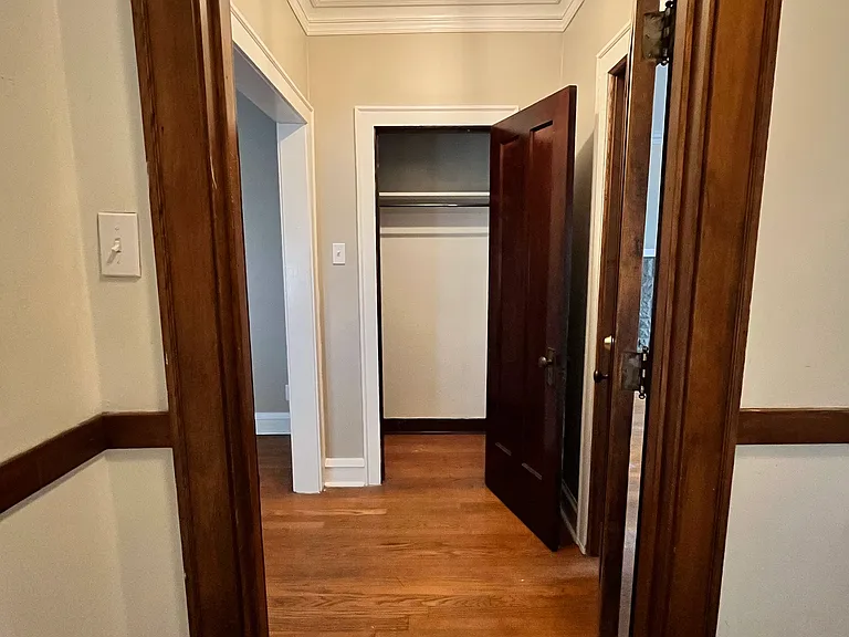 4128 W George St #2 — Photo 2