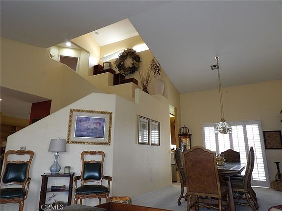 5th image of 43672 Messina Ct