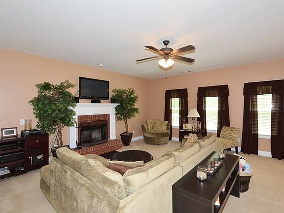 5th image of 140 Mill Stone Dr