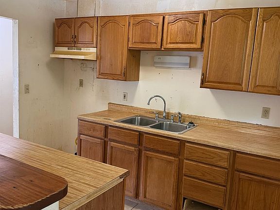 5th image of 1320 Madeleine Cir