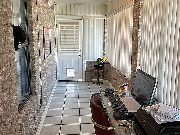 Sun Room/ Office area