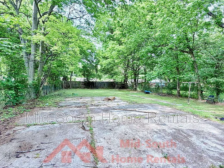 452 Delta Rd — Photo 6