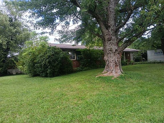 3rd image of 1312 Arroyo Dr