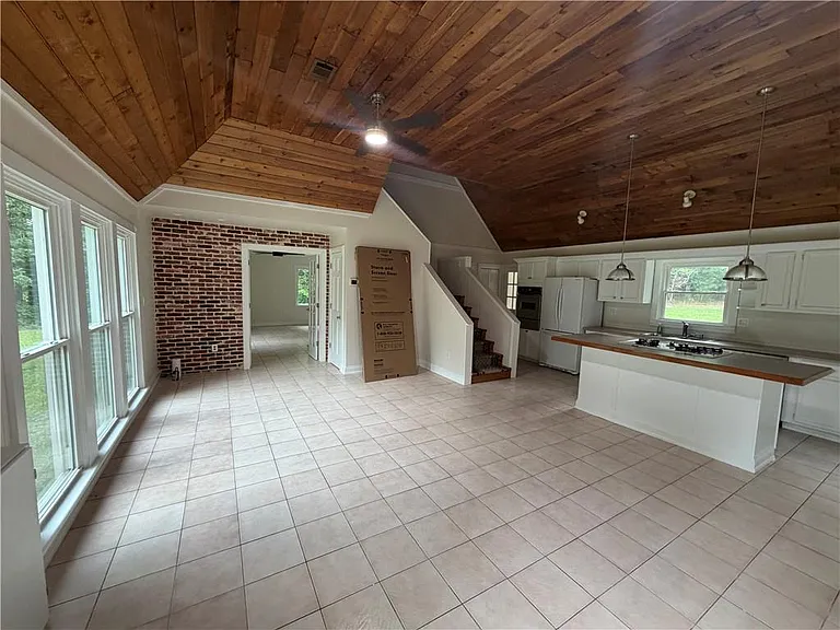 1526 Lost Mountain Rd — Photo 7