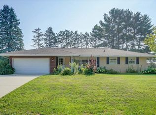 6796 Dawn Dr, Windsor, WI