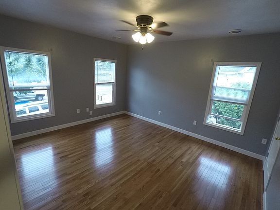 4th image of 550 S Main St #3