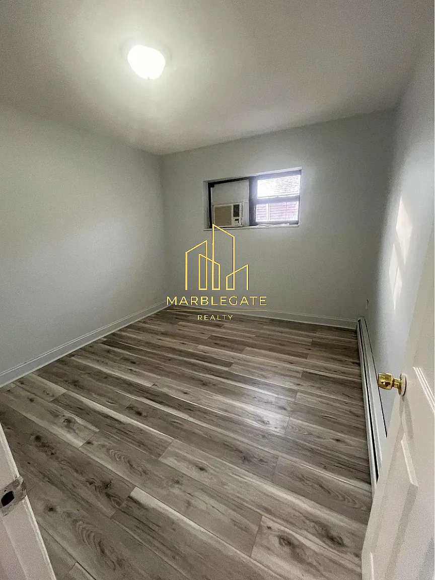 Building Photo - 257 Sherman Ave #1AB