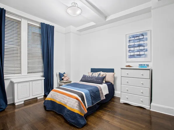 71 Park Avenue 3B image 13 of 14