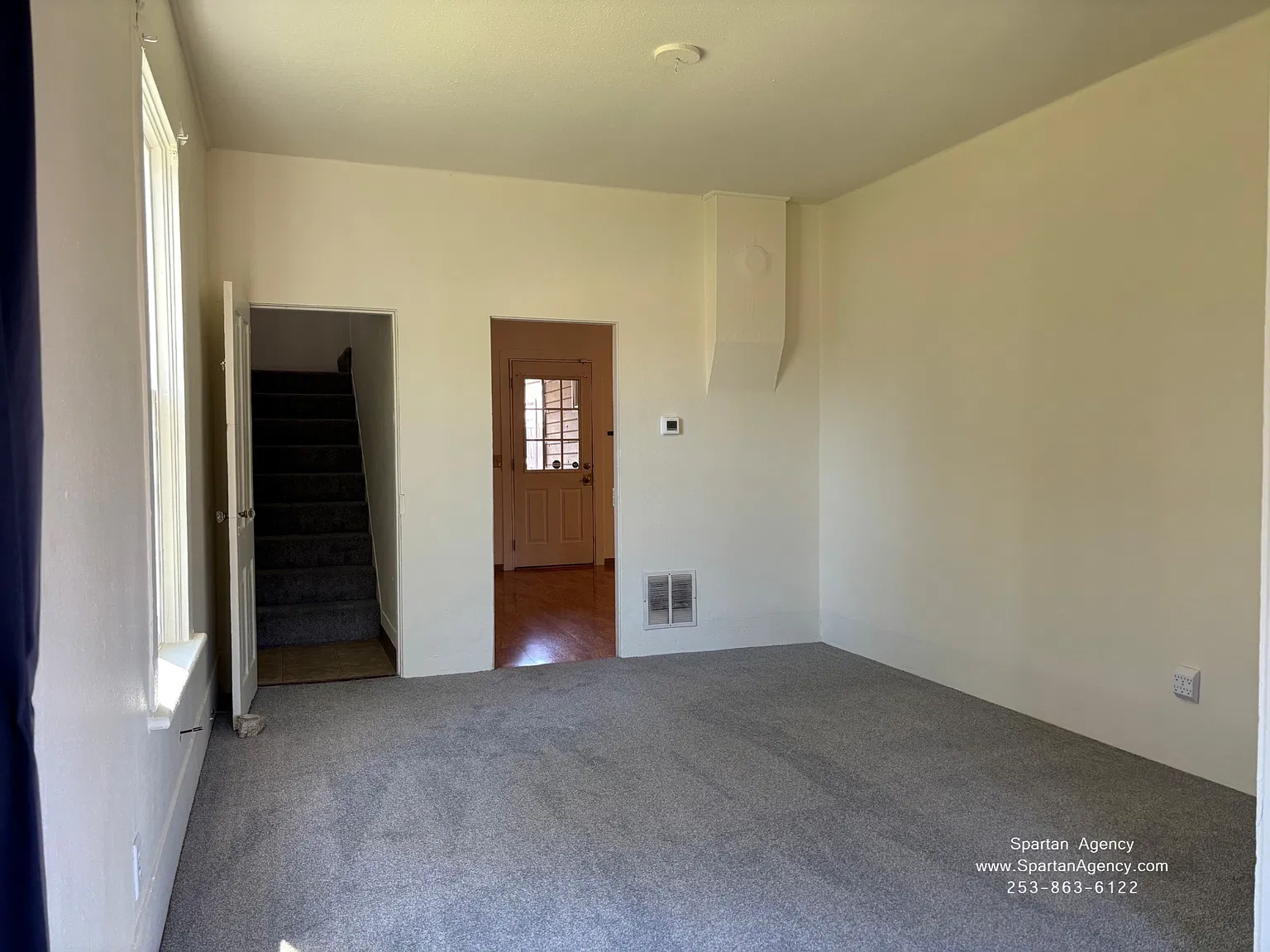 2 bed, 1279 sqft, $2,150 — Photo 4