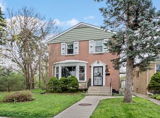 5011 Jarlath Ave, Skokie, IL 60077