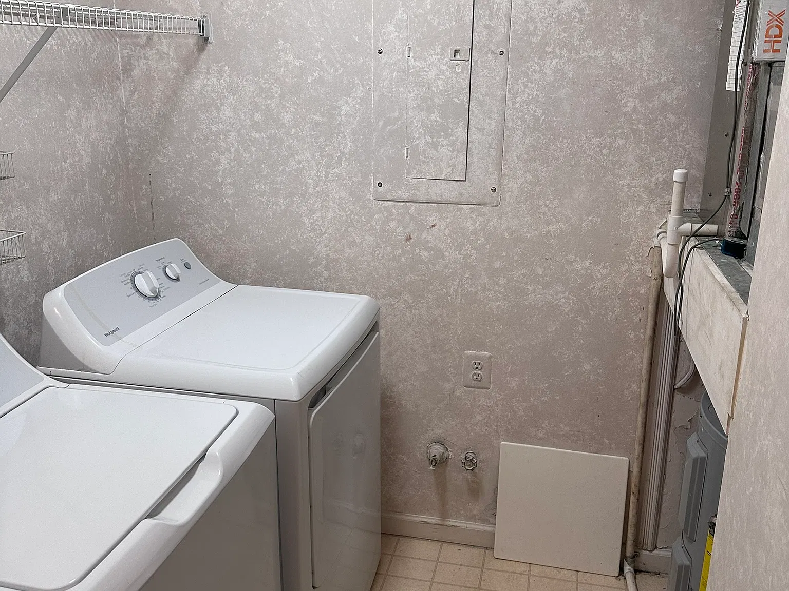 2 bed, 1253 sqft, $2,150 — Photo 2