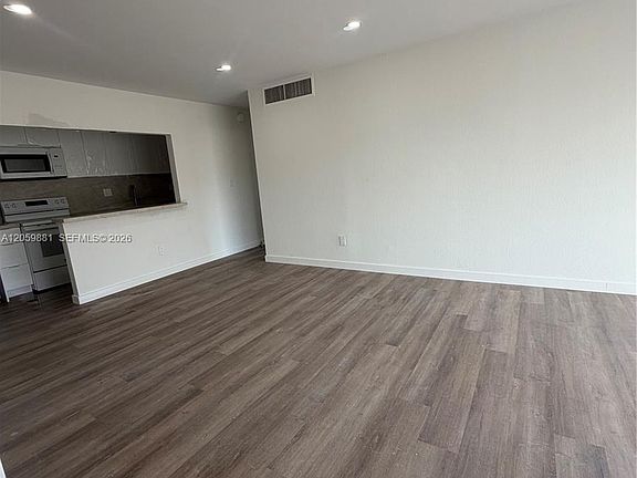 5th image of 4134 NW 79th Ave APT 2A