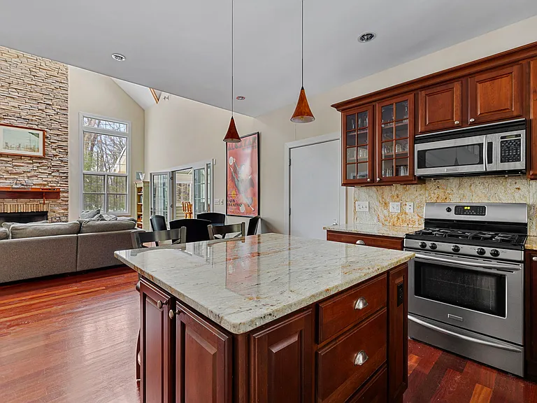 13217 Three Oaks Rd — Photo 16