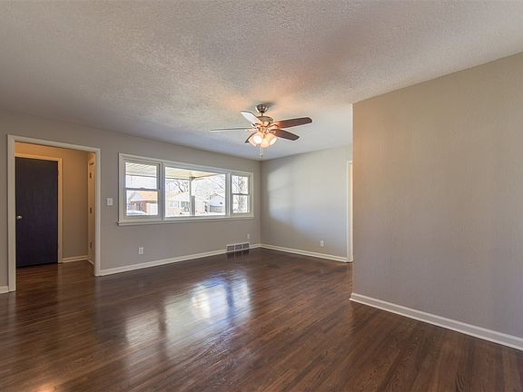 4th image of 3121 S Martinson Ave