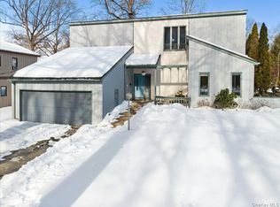 206 Emerson Ave, Hartsdale, NY 10530
